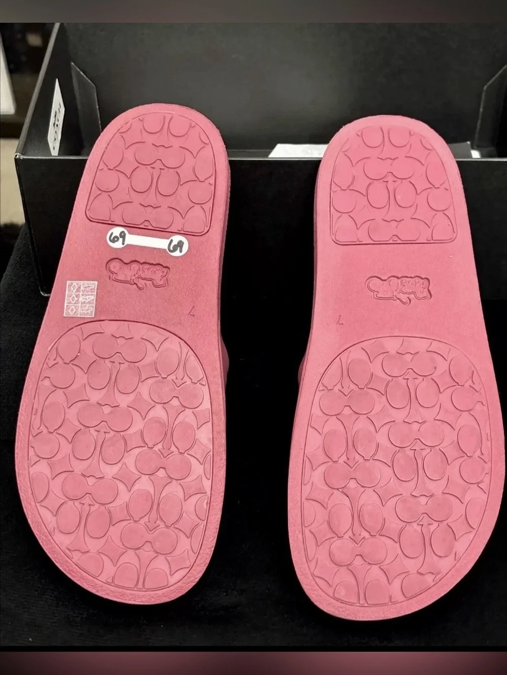 Coach Fuchsia Rubber slides. Size: 7B.